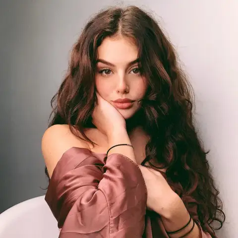 EMILYBLACK